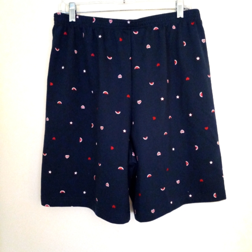 Cricket Lane Collection women's pull on knit shorts size L with stars & …